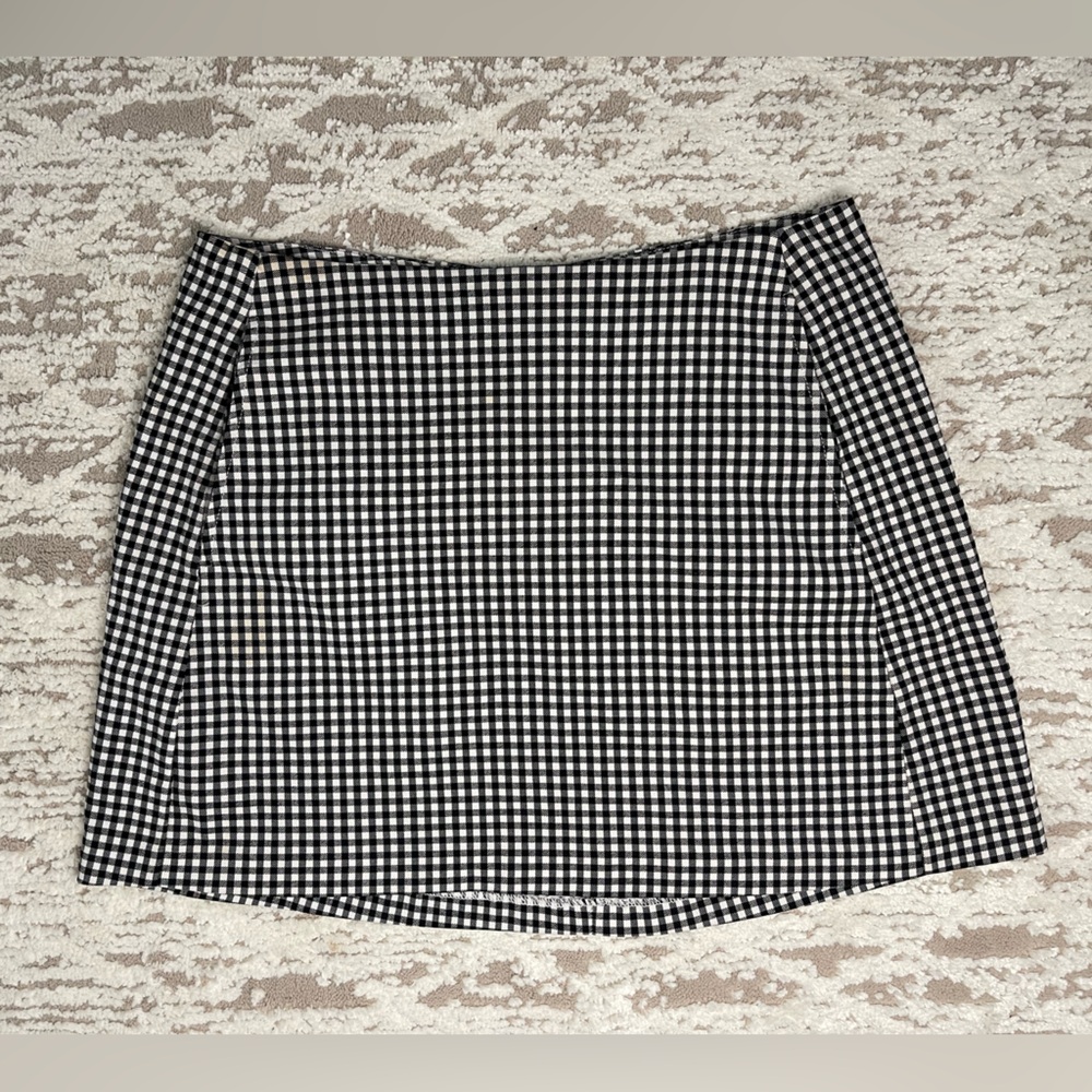 URBAN OUTFITTERS Gingham Mini Skirt